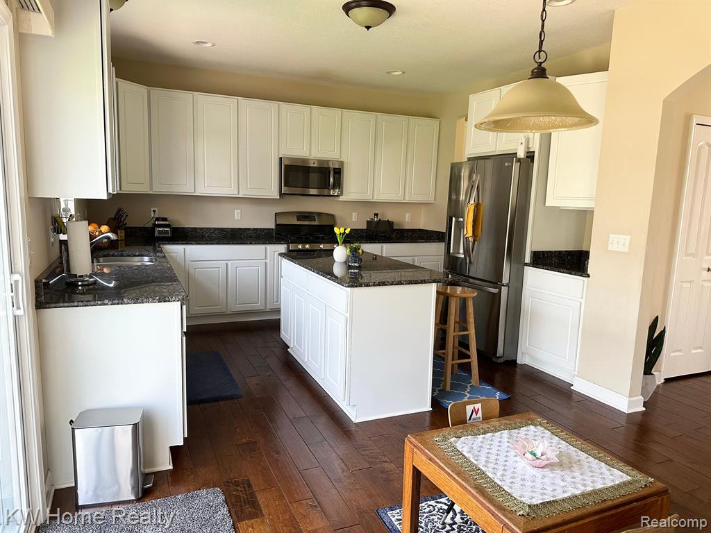27078 LADBROKE Street, Novi, MI — Photo 11