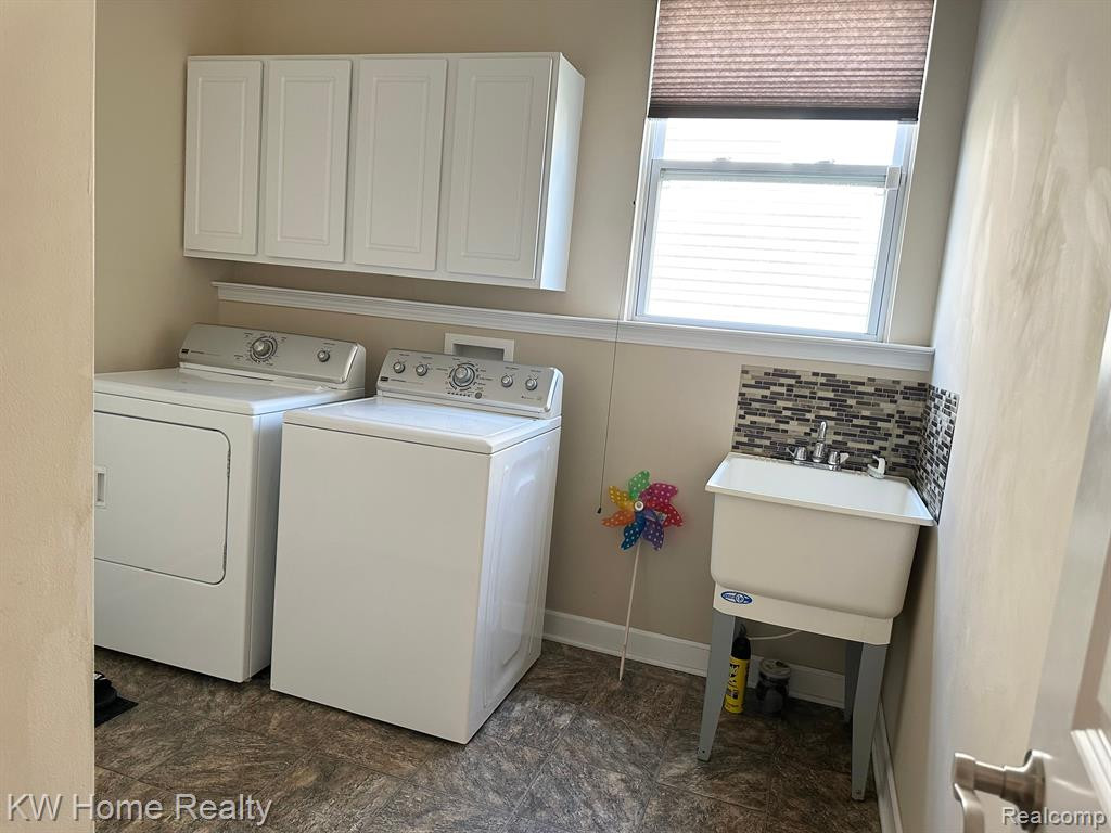 27078 LADBROKE Street, Novi, MI — Photo 19