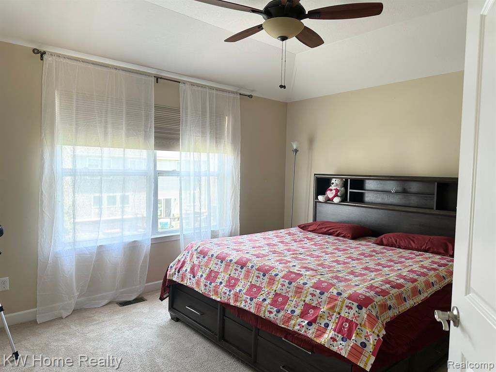27078 LADBROKE Street, Novi, MI — Photo 22