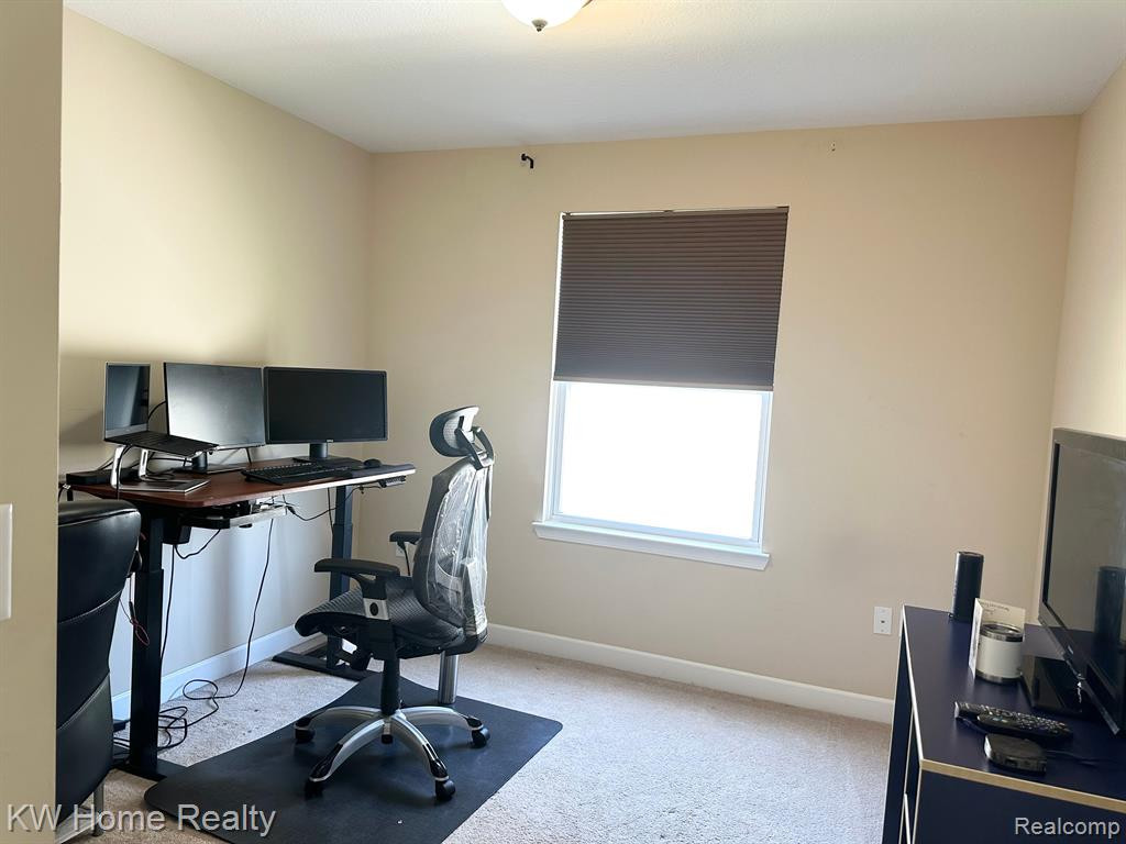 27078 LADBROKE Street, Novi, MI — Photo 33