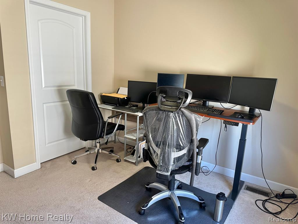27078 LADBROKE Street, Novi, MI — Photo 35