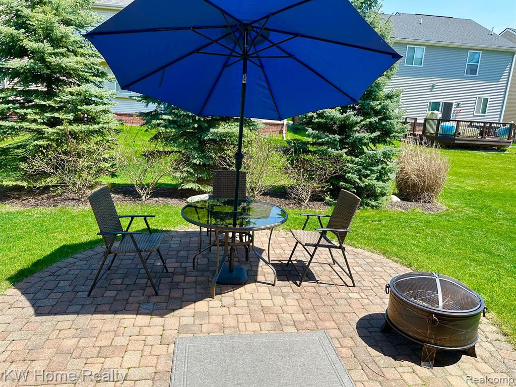 27078 LADBROKE Street, Novi, MI — Photo 44