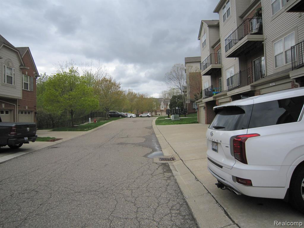 39467 SPRINGWATER Drive, Northville, MI 48168 — Photo 21