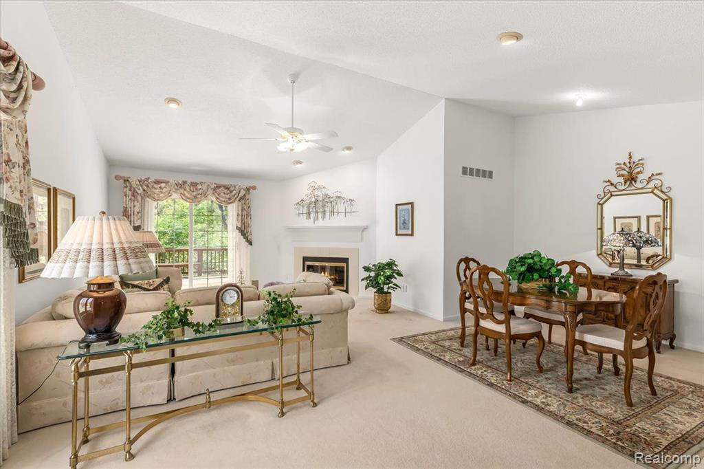 35375 LONE PINE Lane, Farmington Hills, MI 48335 — Photo 12