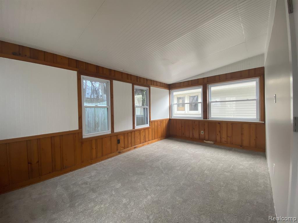 705 E MAIN Street, Brighton, MI 48116 — Photo 9