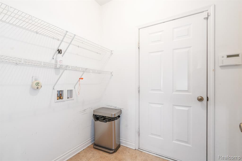 22470 WHITE PINE Drive, New Boston, MI 48164 — Photo 10