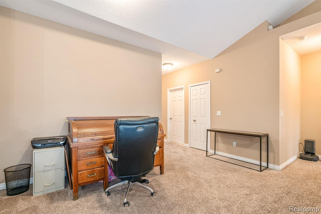 22470 WHITE PINE Drive, New Boston, MI 48164 — Photo 12