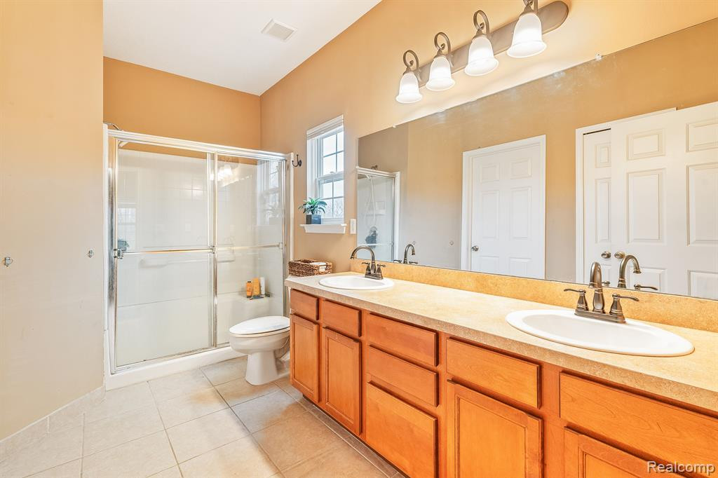 22470 WHITE PINE Drive, New Boston, MI 48164 — Photo 22