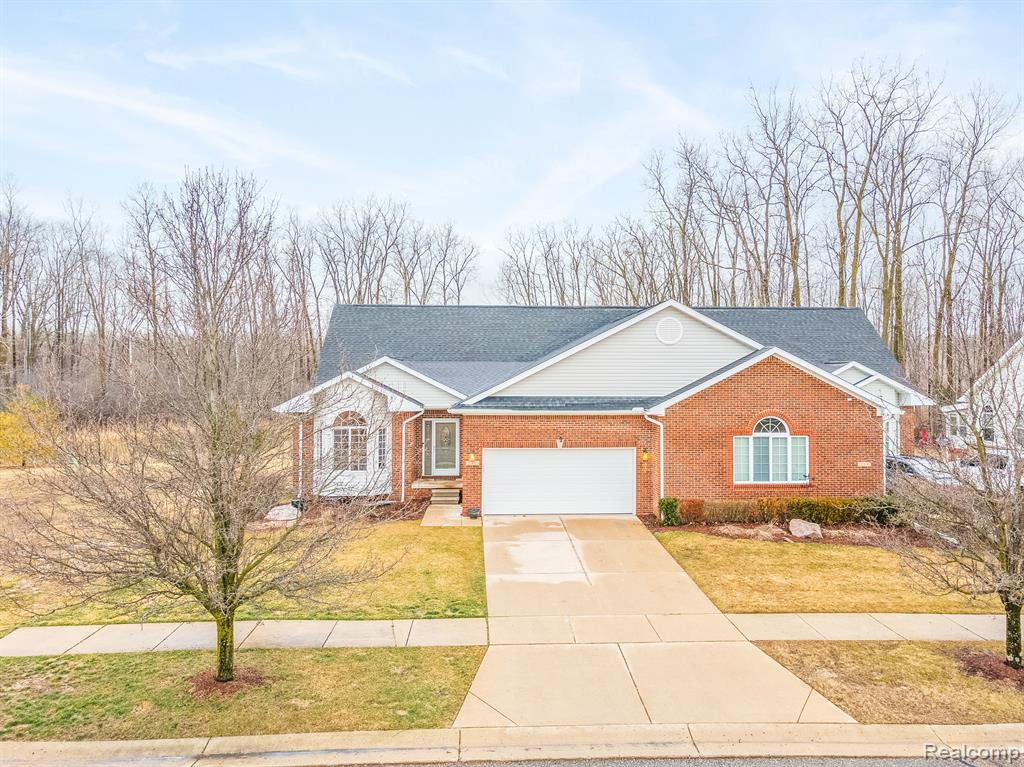 22470 WHITE PINE Drive, New Boston, MI 48164 — Photo 33