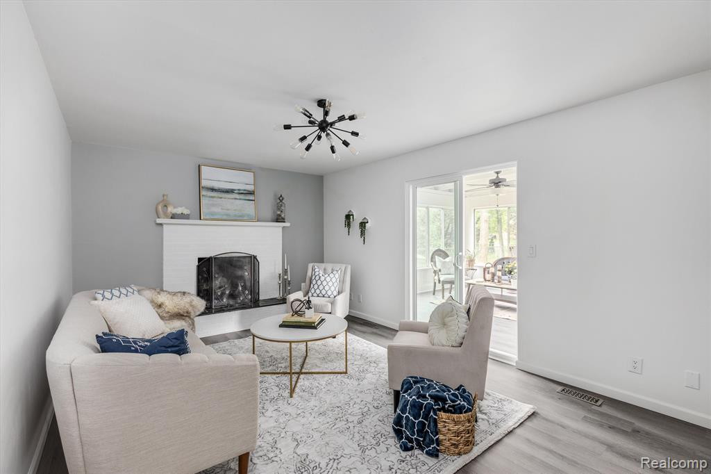 3424 YELLOWSTONE Drive, Ann Arbor, MI 48105 — Photo 19