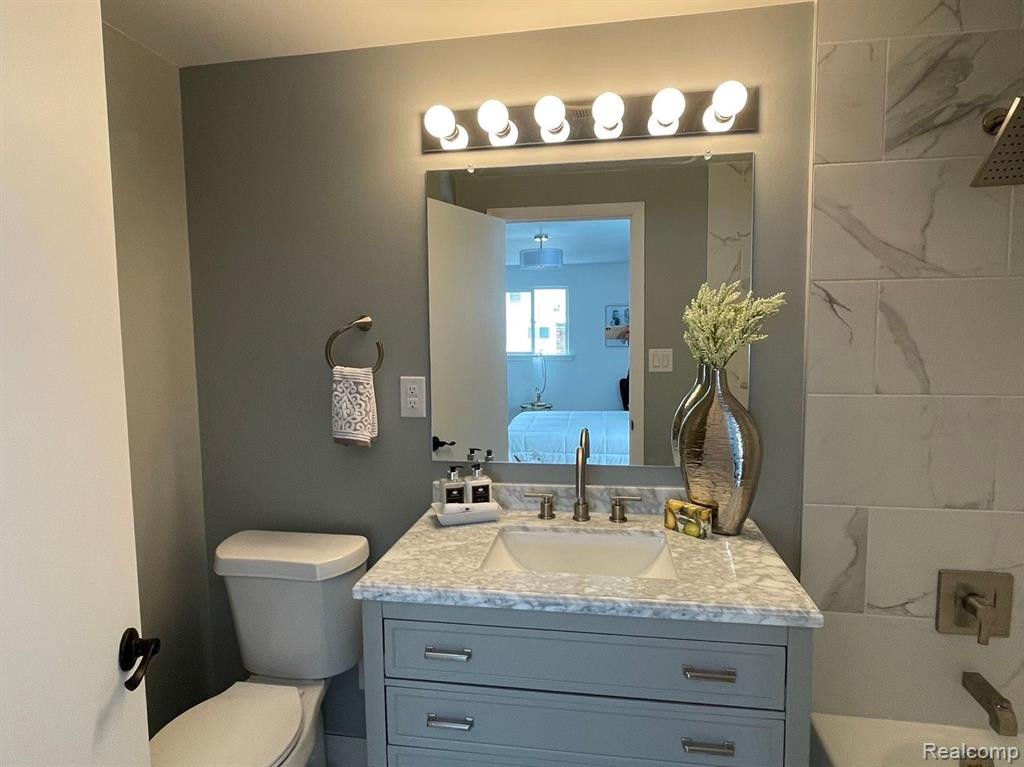 3424 YELLOWSTONE Drive, Ann Arbor, MI 48105 — Photo 27