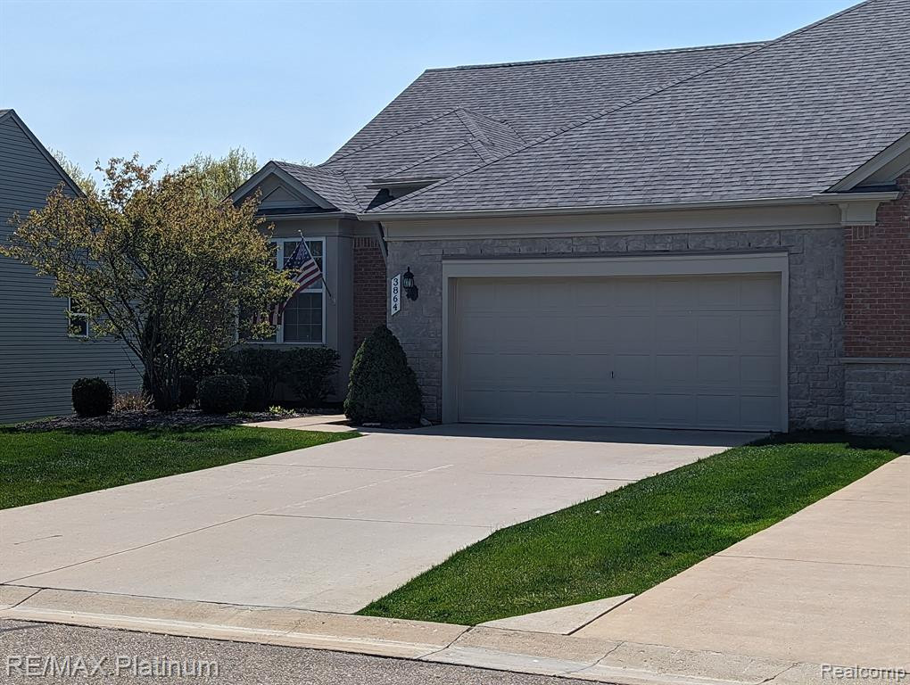 3864 Rainier, Howell, MI 48843 — Photo 3