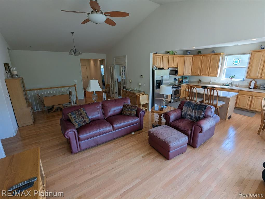3864 Rainier, Howell, MI 48843 — Photo 11