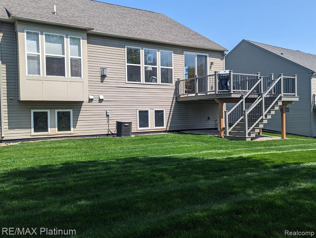 3864 Rainier, Howell, MI 48843 — Photo 30