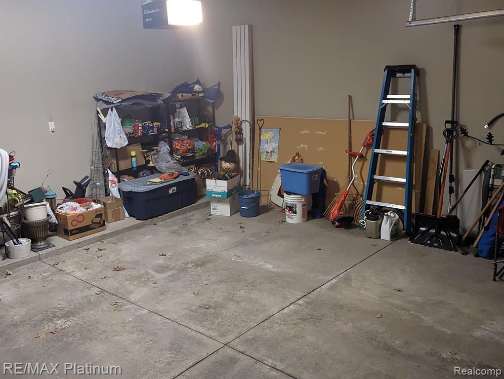 3864 Rainier, Howell, MI 48843 — Photo 34