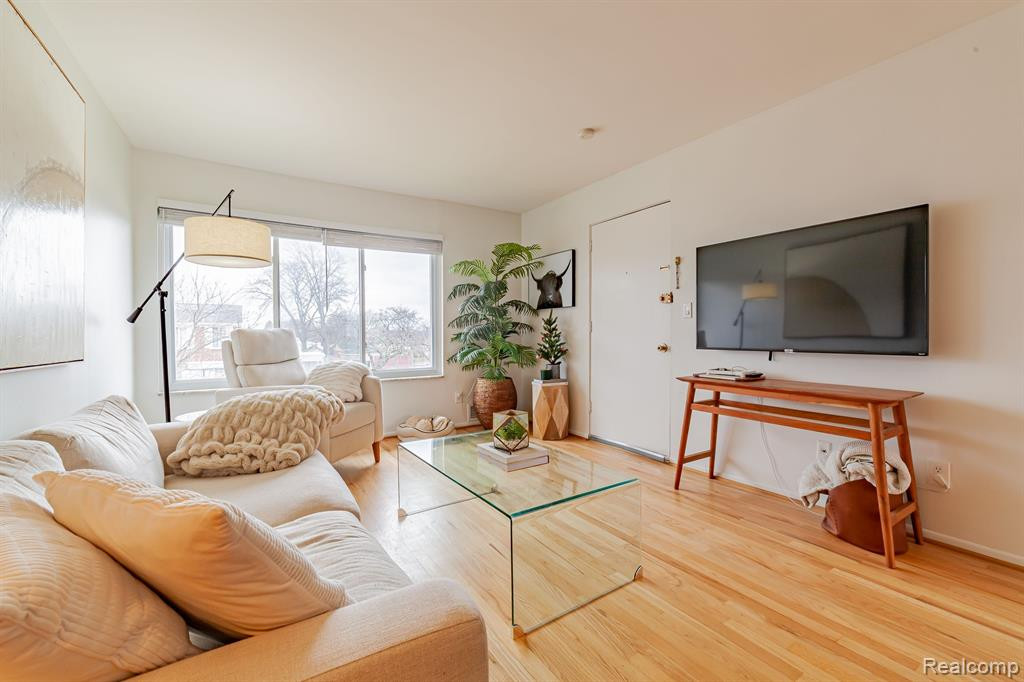 4829 MANSFIELD Avenue, Royal Oak, MI 48073 — Photo 8