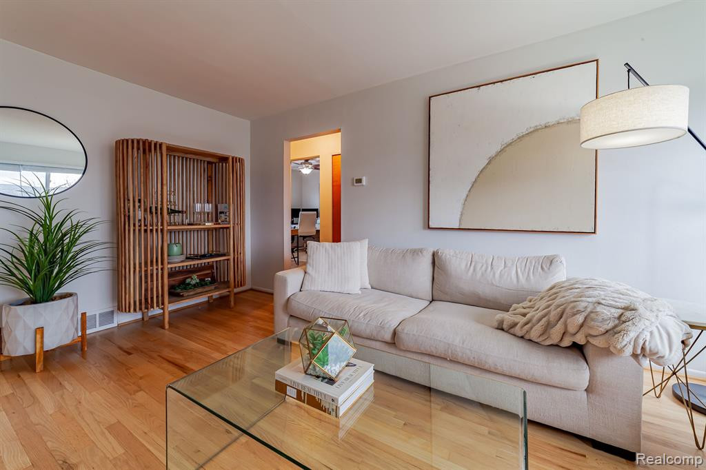 4829 MANSFIELD Avenue, Royal Oak, MI 48073 — Photo 10