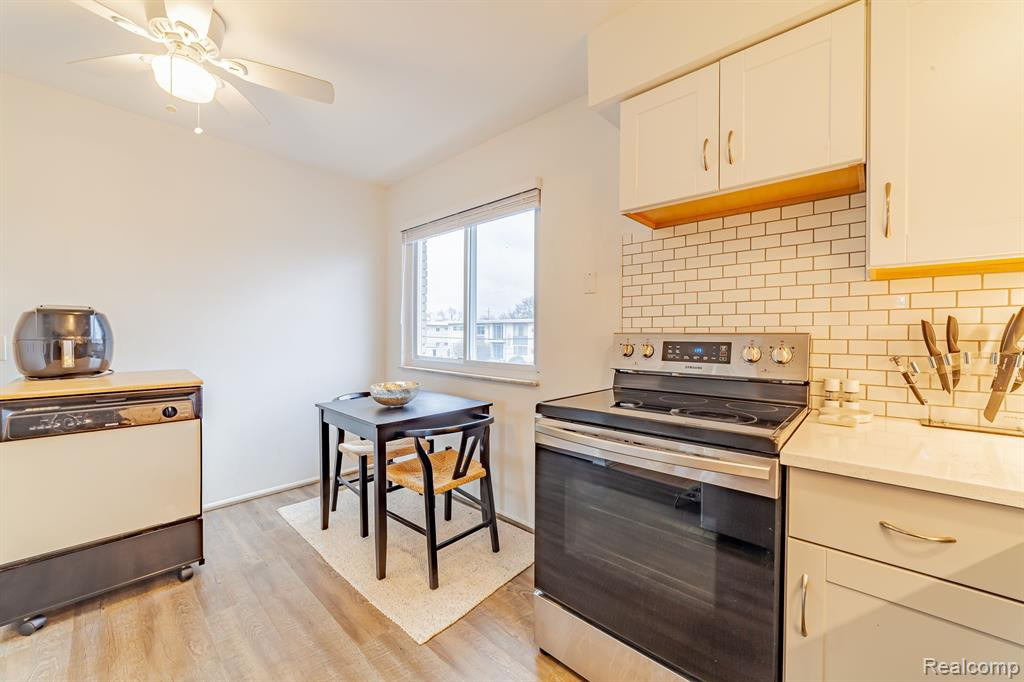 4829 MANSFIELD Avenue, Royal Oak, MI 48073 — Photo 18