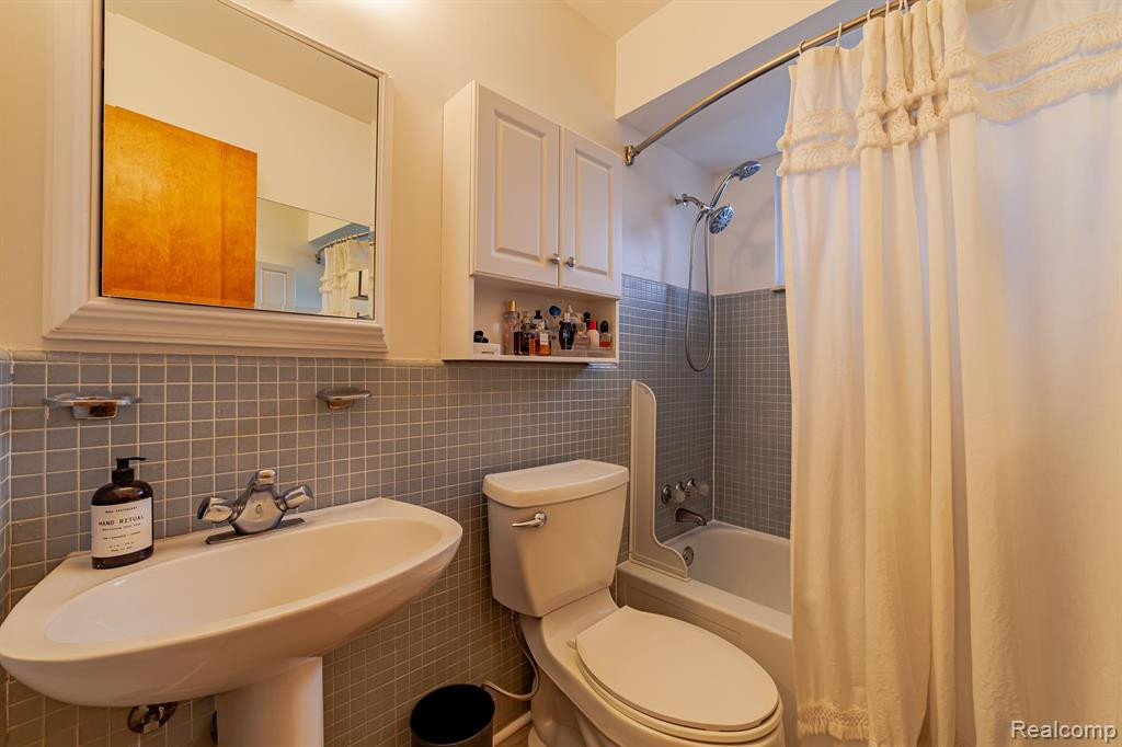 4829 MANSFIELD Avenue, Royal Oak, MI 48073 — Photo 20