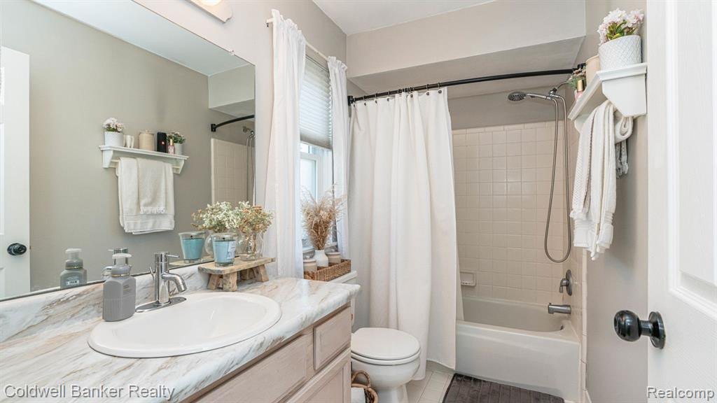 3142 AILSA CRAIG Court, Ann Arbor, MI 48108 — Photo 32