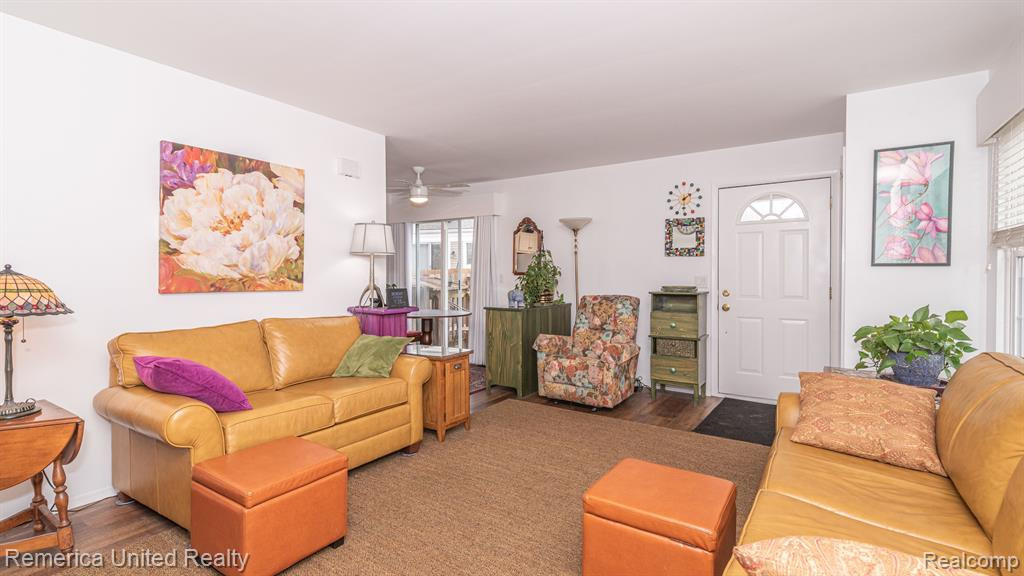 23526 N ROCKLEDGE, 283, Novi, MI — Photo 12