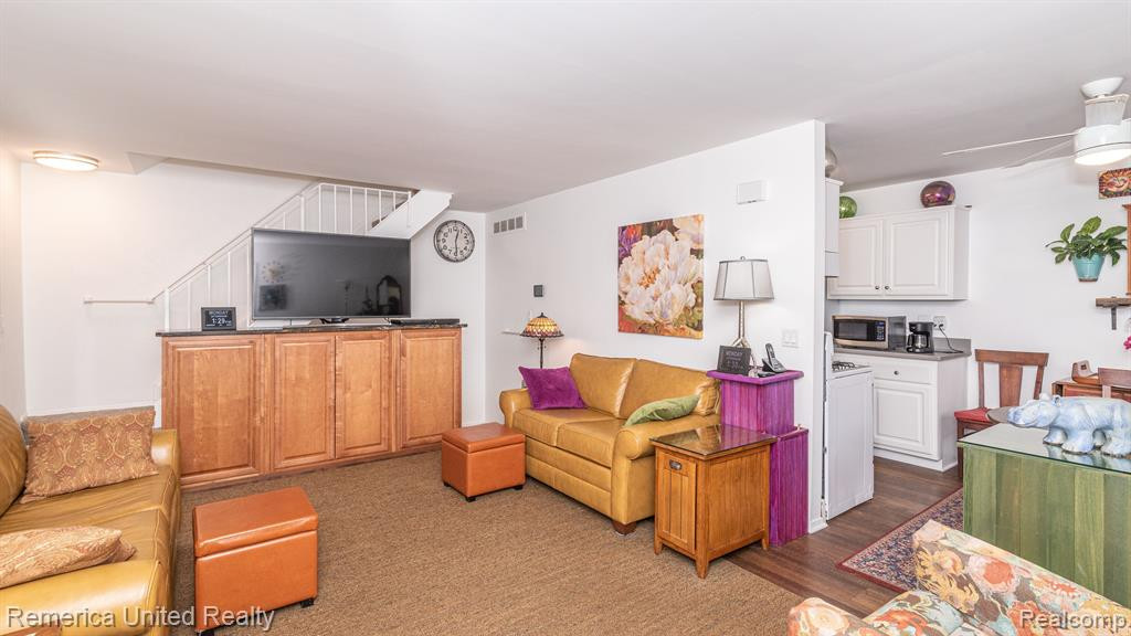 23526 N ROCKLEDGE, 283, Novi, MI — Photo 13