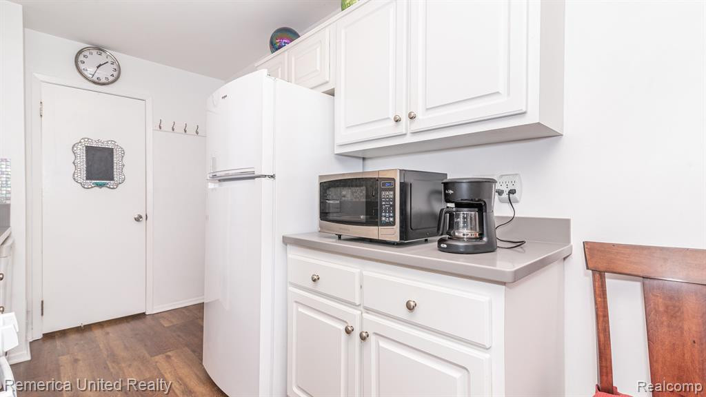 23526 N ROCKLEDGE, 283, Novi, MI — Photo 19