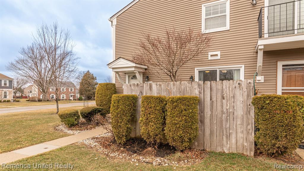 23526 N ROCKLEDGE, 283, Novi, MI — Photo 38