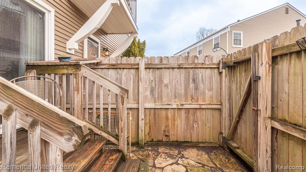 23526 N ROCKLEDGE, 283, Novi, MI — Photo 39