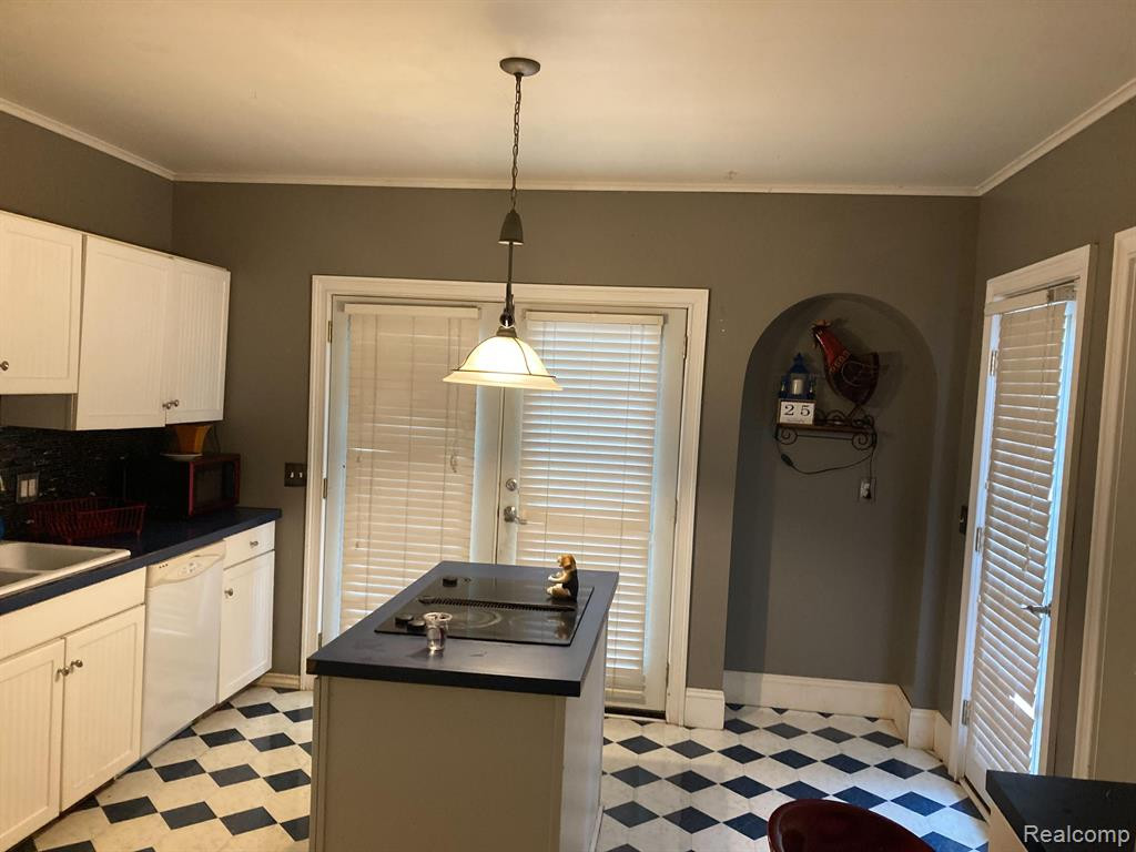 114 W STATE Street, Port Austin, MI 48467 — Photo 3