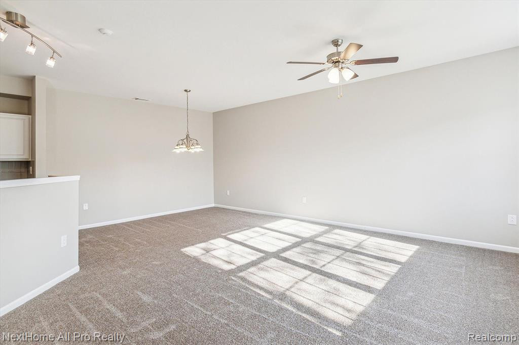 3924 ELIZABETH Avenue, Canton, MI 48188 — Photo 4