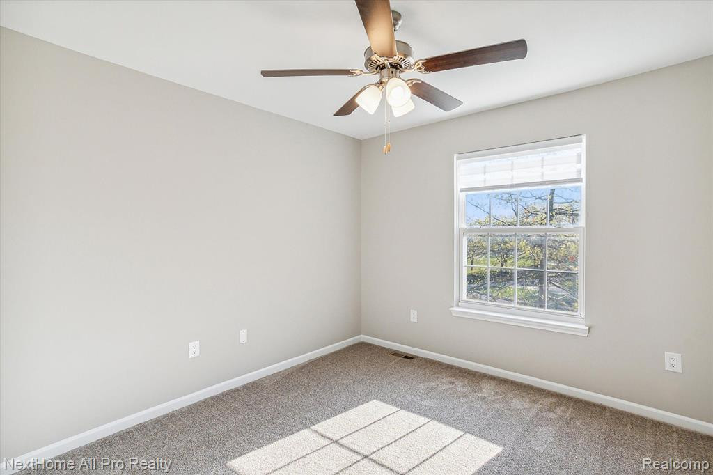 3924 ELIZABETH Avenue, Canton, MI 48188 — Photo 15