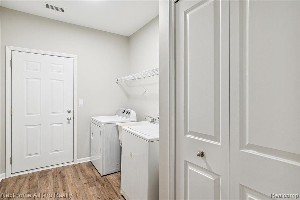 3924 ELIZABETH Avenue, Canton, MI 48188 — Photo 22