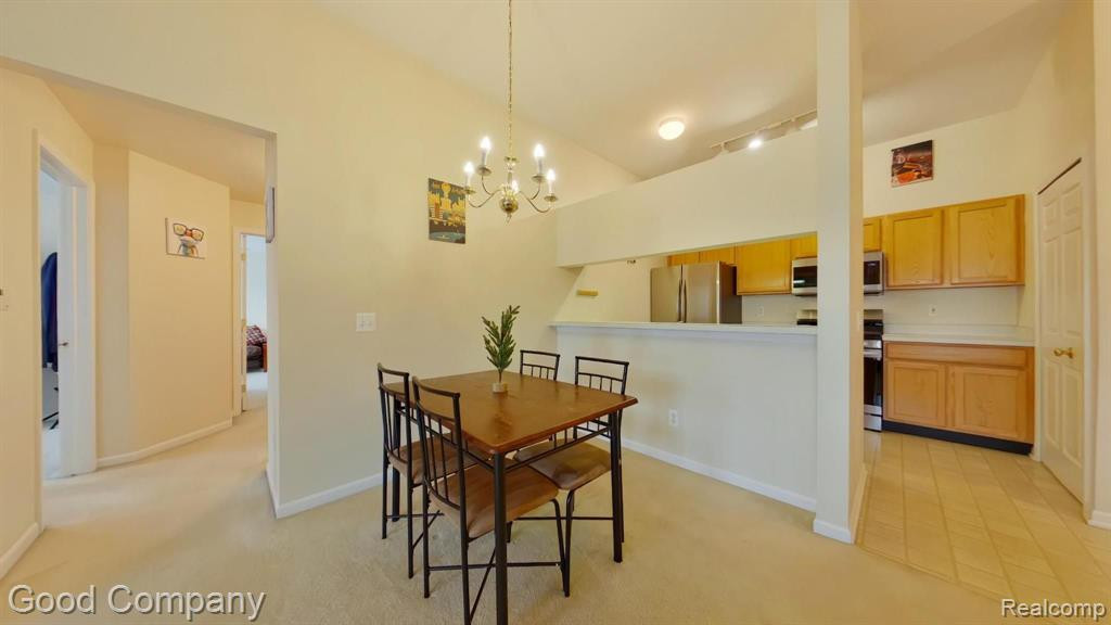 2775 S KNIGHTSBRIDGE Circle, Ann Arbor, MI 48105 — Photo 9