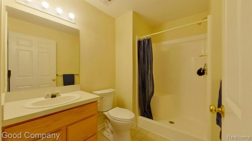 2775 S KNIGHTSBRIDGE Circle, Ann Arbor, MI 48105 — Photo 15
