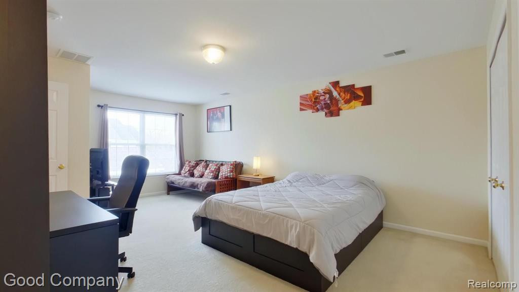 2775 S KNIGHTSBRIDGE Circle, Ann Arbor, MI 48105 — Photo 17