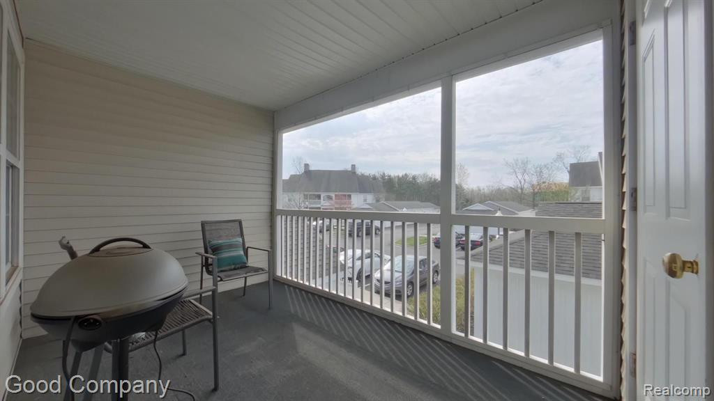 2775 S KNIGHTSBRIDGE Circle, Ann Arbor, MI 48105 — Photo 24