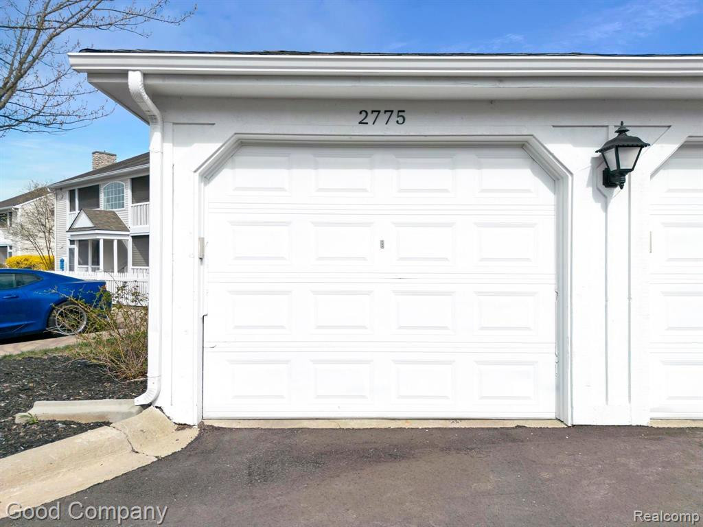 2775 S KNIGHTSBRIDGE Circle, Ann Arbor, MI 48105 — Photo 30