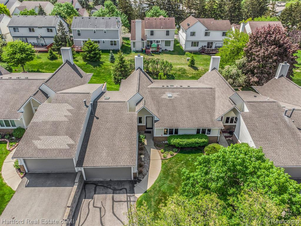 35307 HILLSIDE Drive, 12, Farmington Hills, MI 48335 — Photo 7