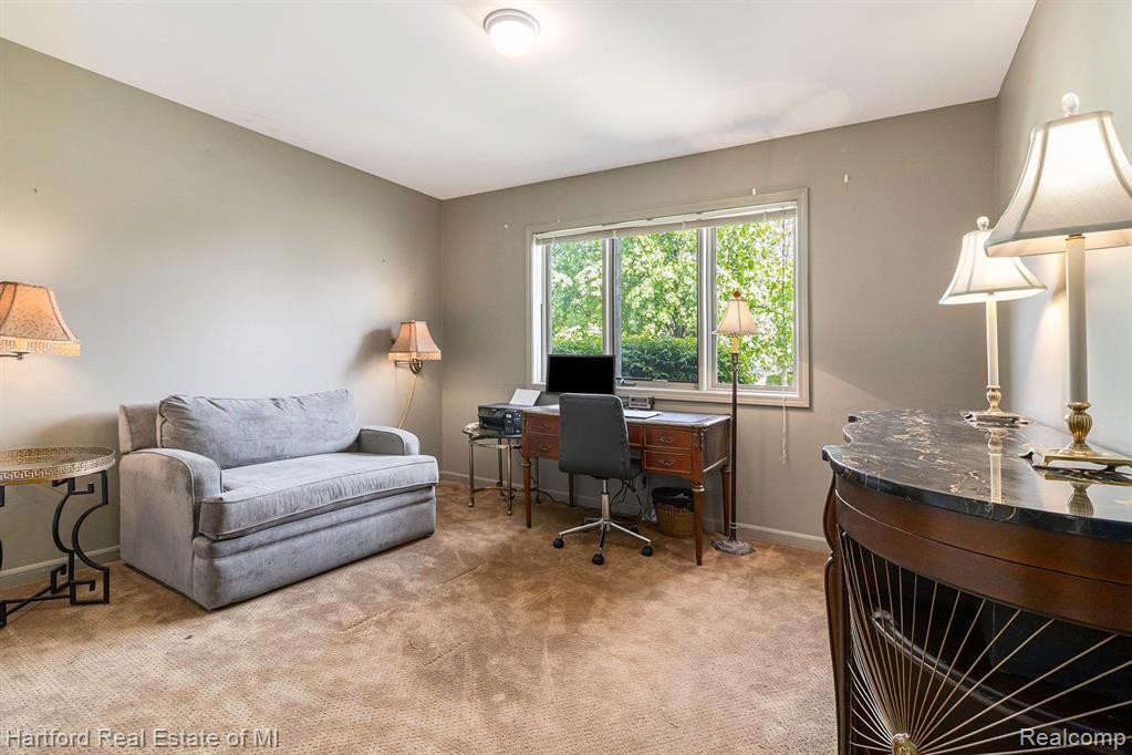 35307 HILLSIDE Drive, 12, Farmington Hills, MI 48335 — Photo 11