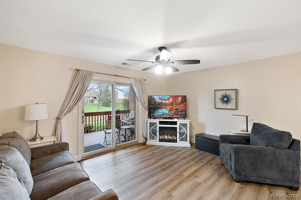 46016 PURPLE SAGE Court, 2, Van Buren, MI 48111 — Photo 16