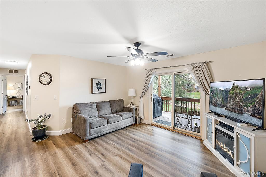 46016 PURPLE SAGE Court, 2, Van Buren, MI 48111 — Photo 17