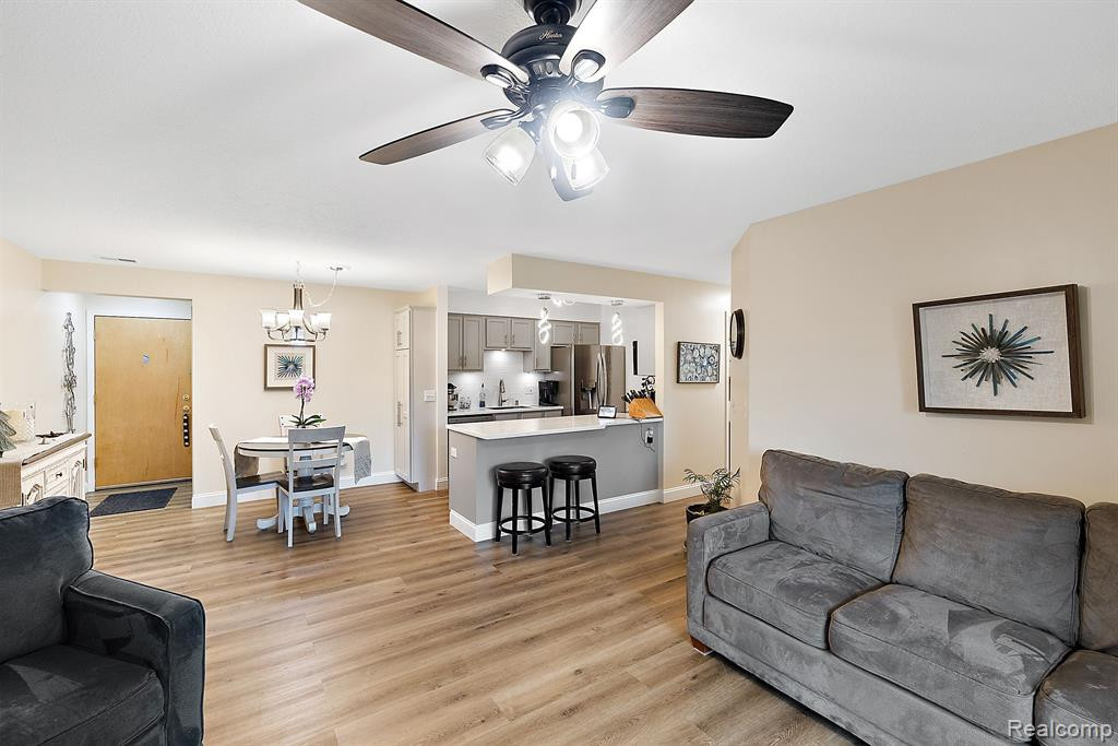 46016 PURPLE SAGE Court, 2, Van Buren, MI 48111 — Photo 18