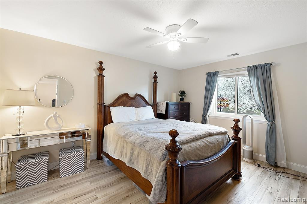46016 PURPLE SAGE Court, 2, Van Buren, MI 48111 — Photo 22