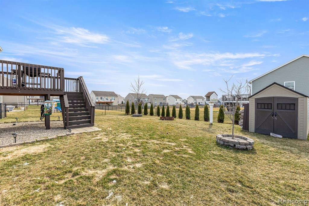 3735 AMBER OAKS Drive, Howell, MI 48855 — Photo 6