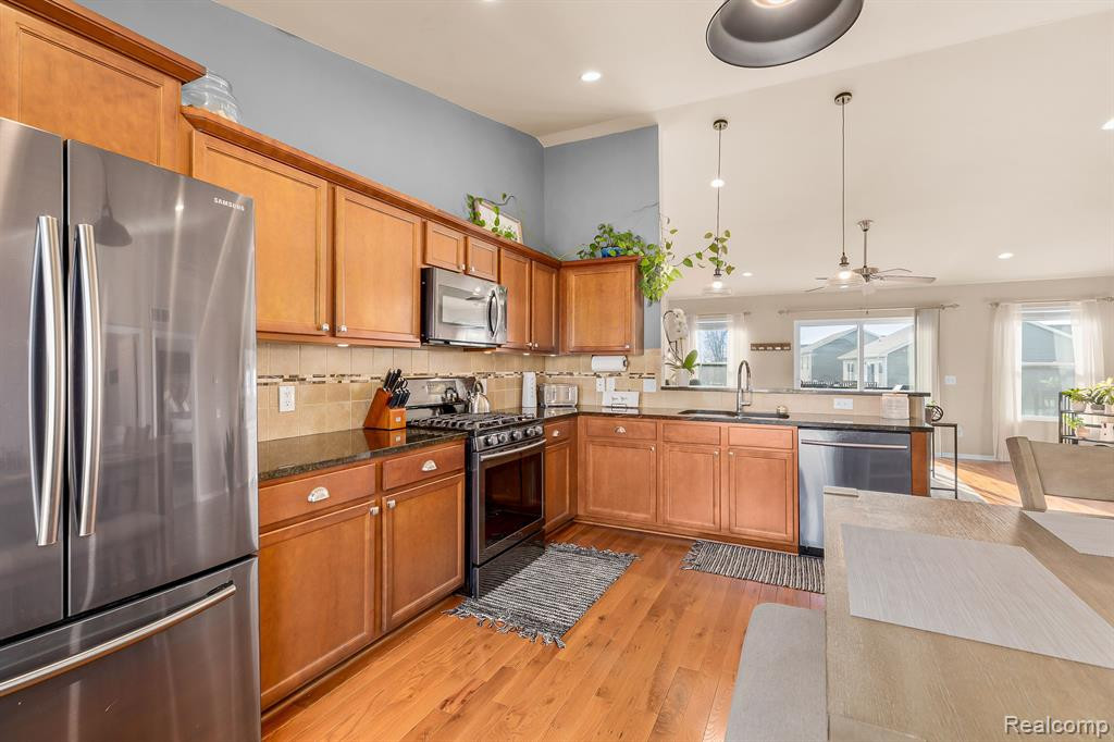 3735 AMBER OAKS Drive, Howell, MI 48855 — Photo 10