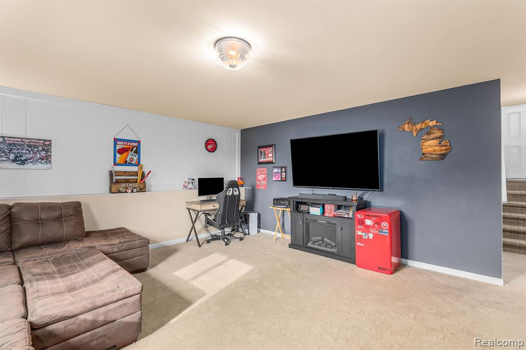 3735 AMBER OAKS Drive, Howell, MI 48855 — Photo 20