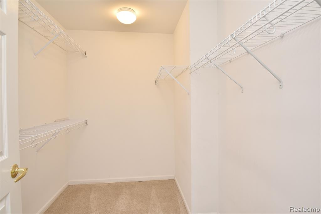 206 WINSLOW Circle, Commerce Twp, MI 48390 — Photo 19