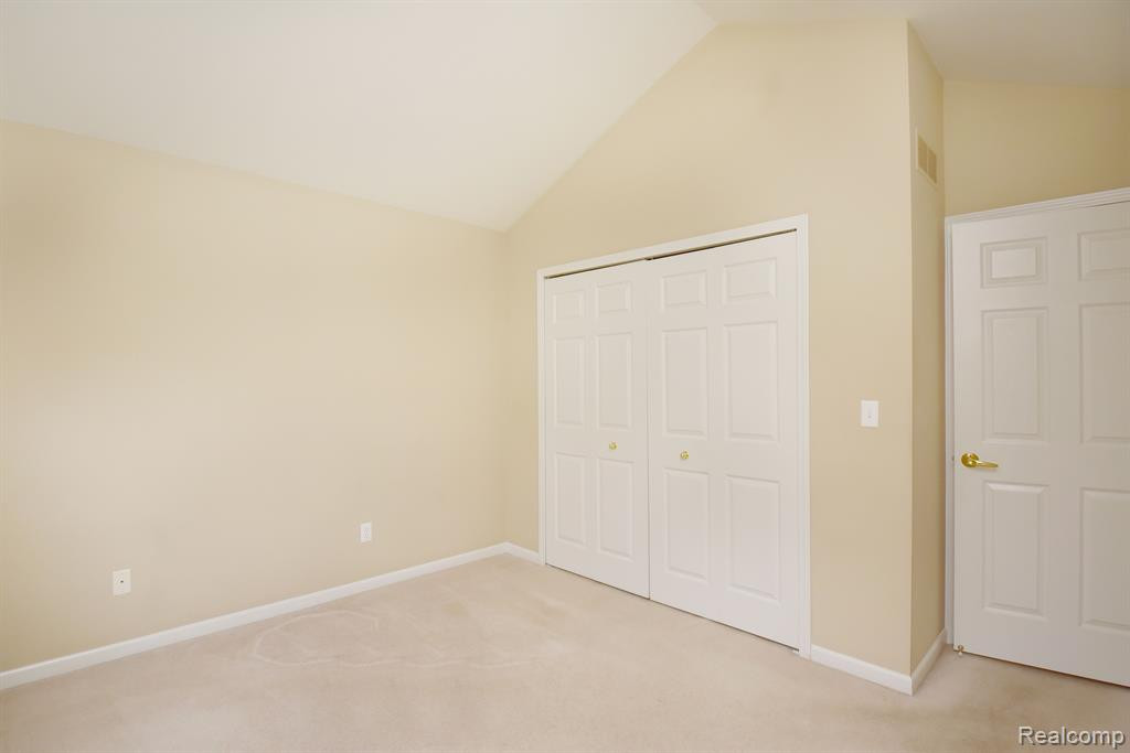206 WINSLOW Circle, Commerce Twp, MI 48390 — Photo 21