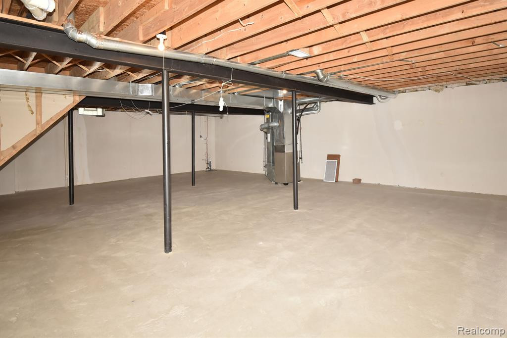 206 WINSLOW Circle, Commerce Twp, MI 48390 — Photo 26